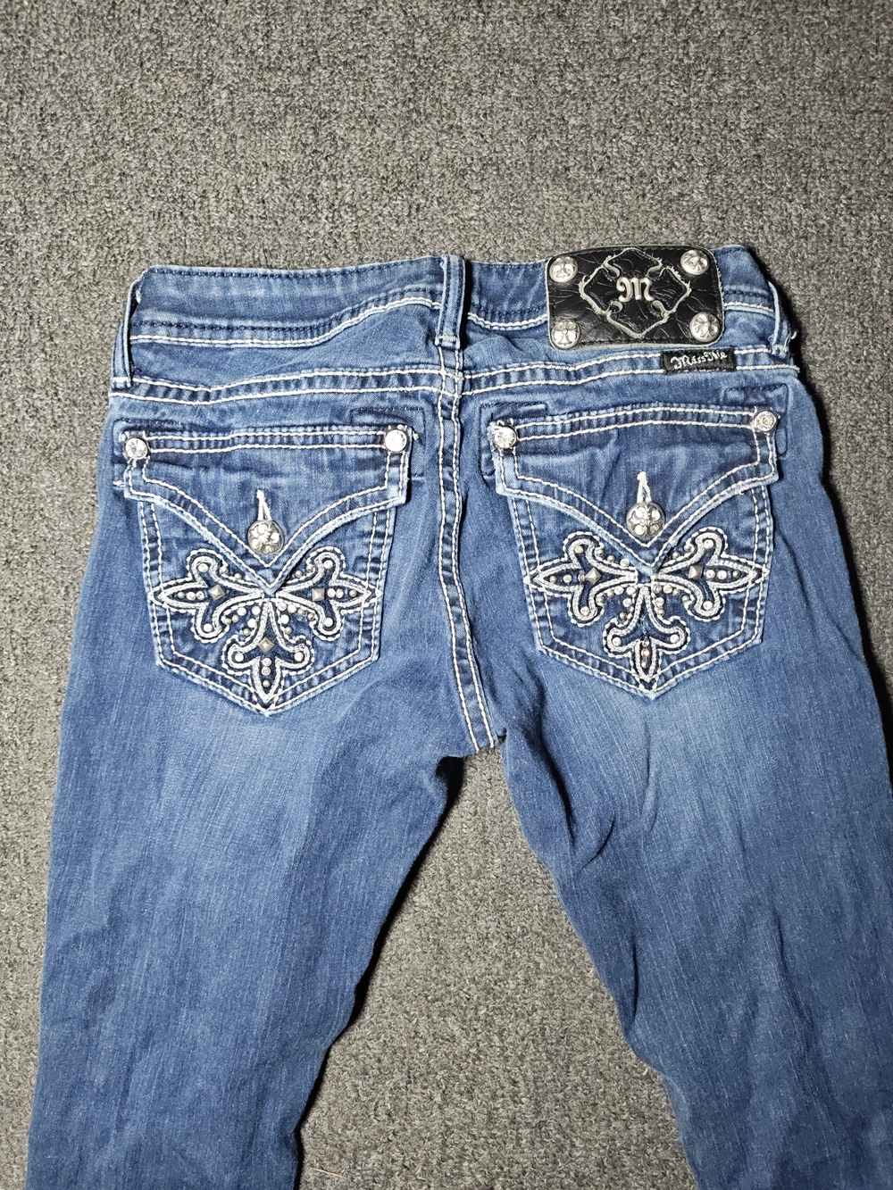Miss Me Jeans Size 25 Jegging Distressed Embellished Pockets